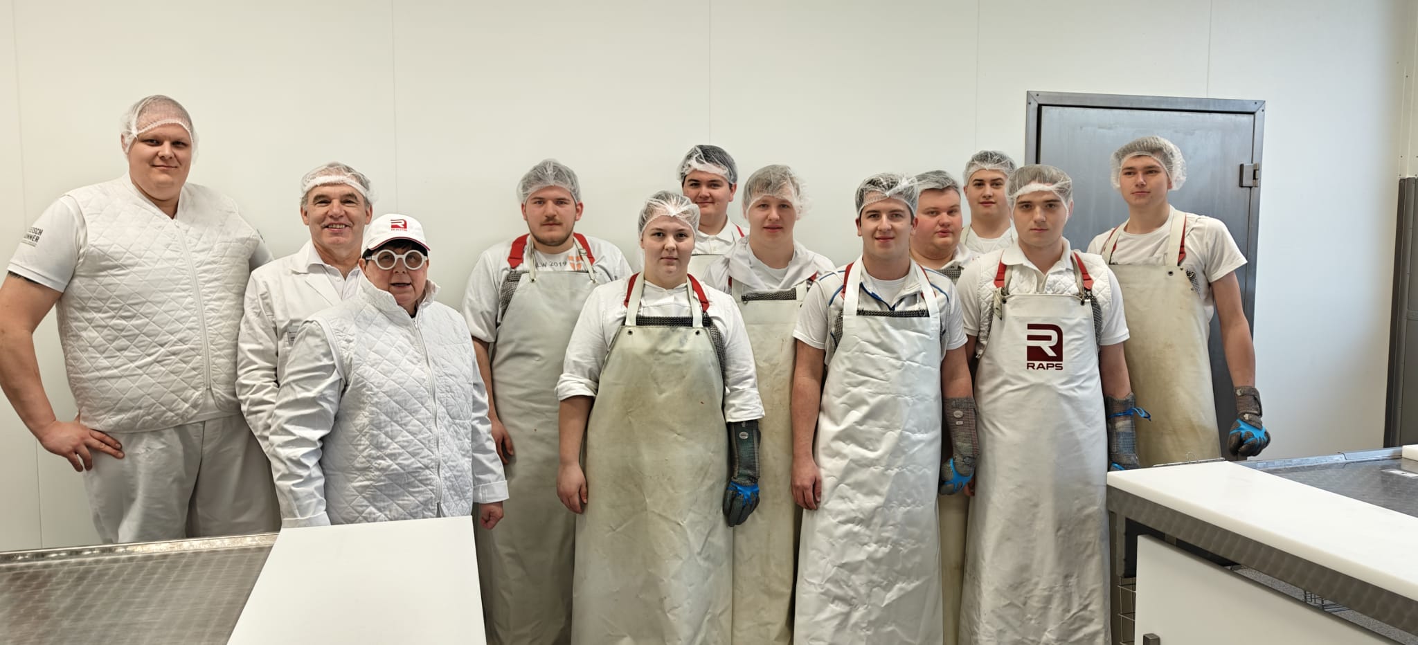 Nachwuchs-Fleischerinnen und Fleischer zeigen ihr Können